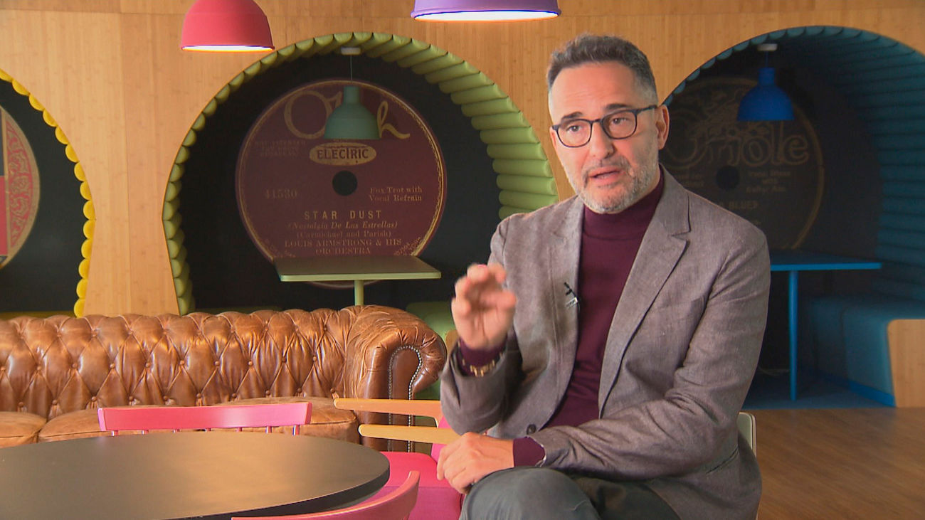 Jorge Drexler canta al amor en todas sus variantes en su nuevo disco “Tinta y tiempo”