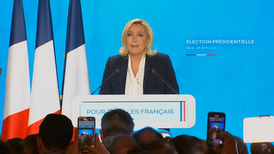 Le Pen reconoce la derrota pero denuncia "métodos desleales"
