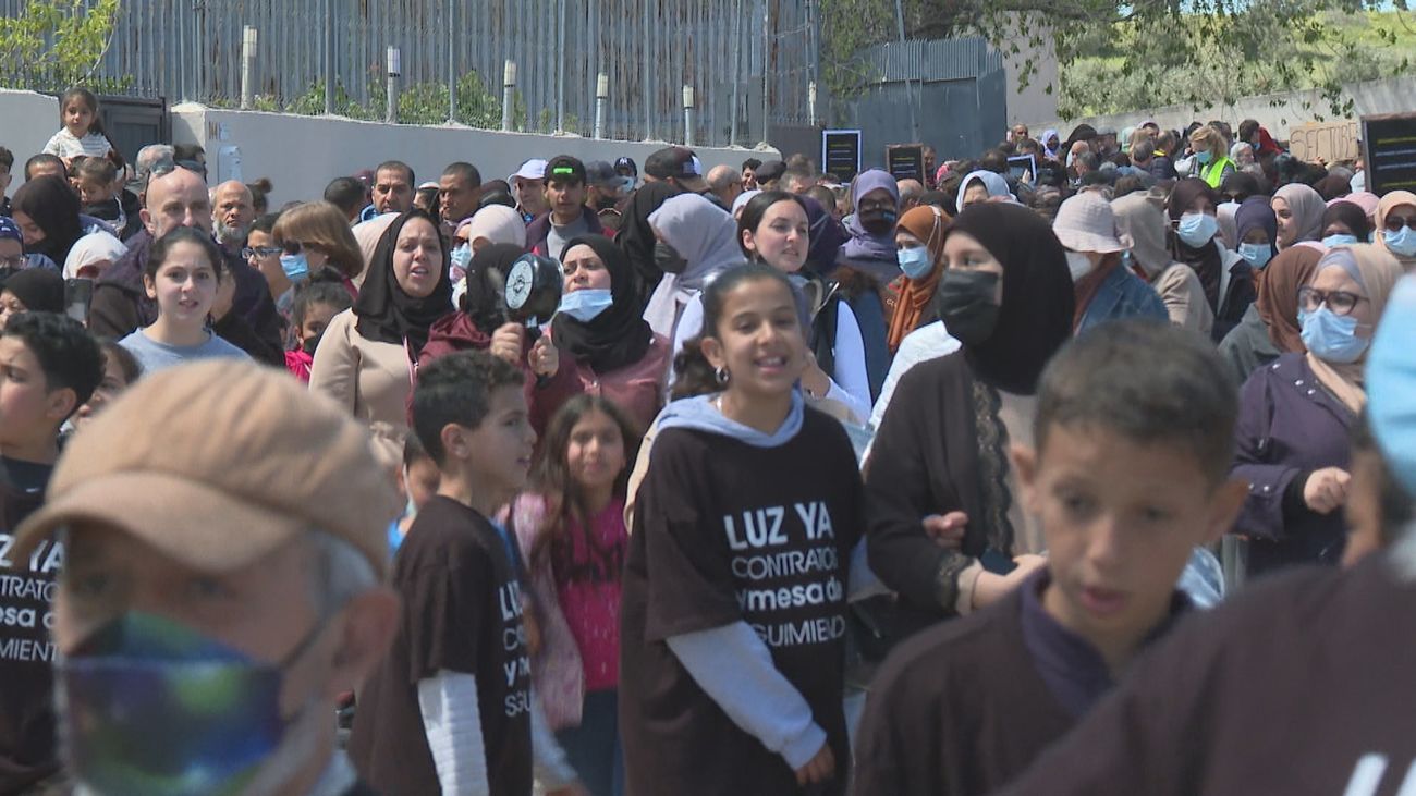 Los vecinos de la Cañada Real exigen que vuelva la luz