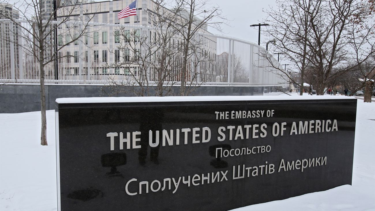 EE.UU. anuncia que sus diplomáticos regresan a Ucrania