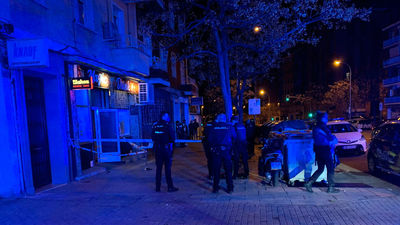 Un joven sufre la semiamputación de un brazo tras una pelea en un bar de copas en Tetuán