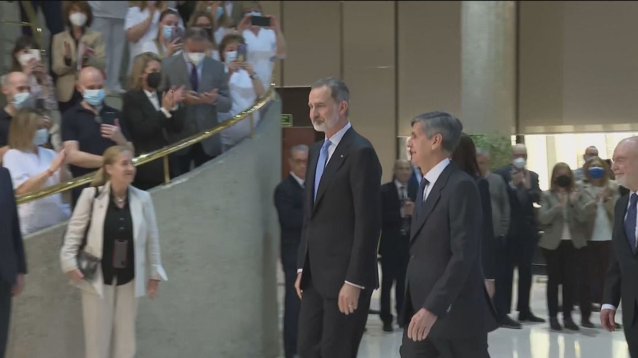 El Rey almuerza con los magistrados del Tribunal Constitucional