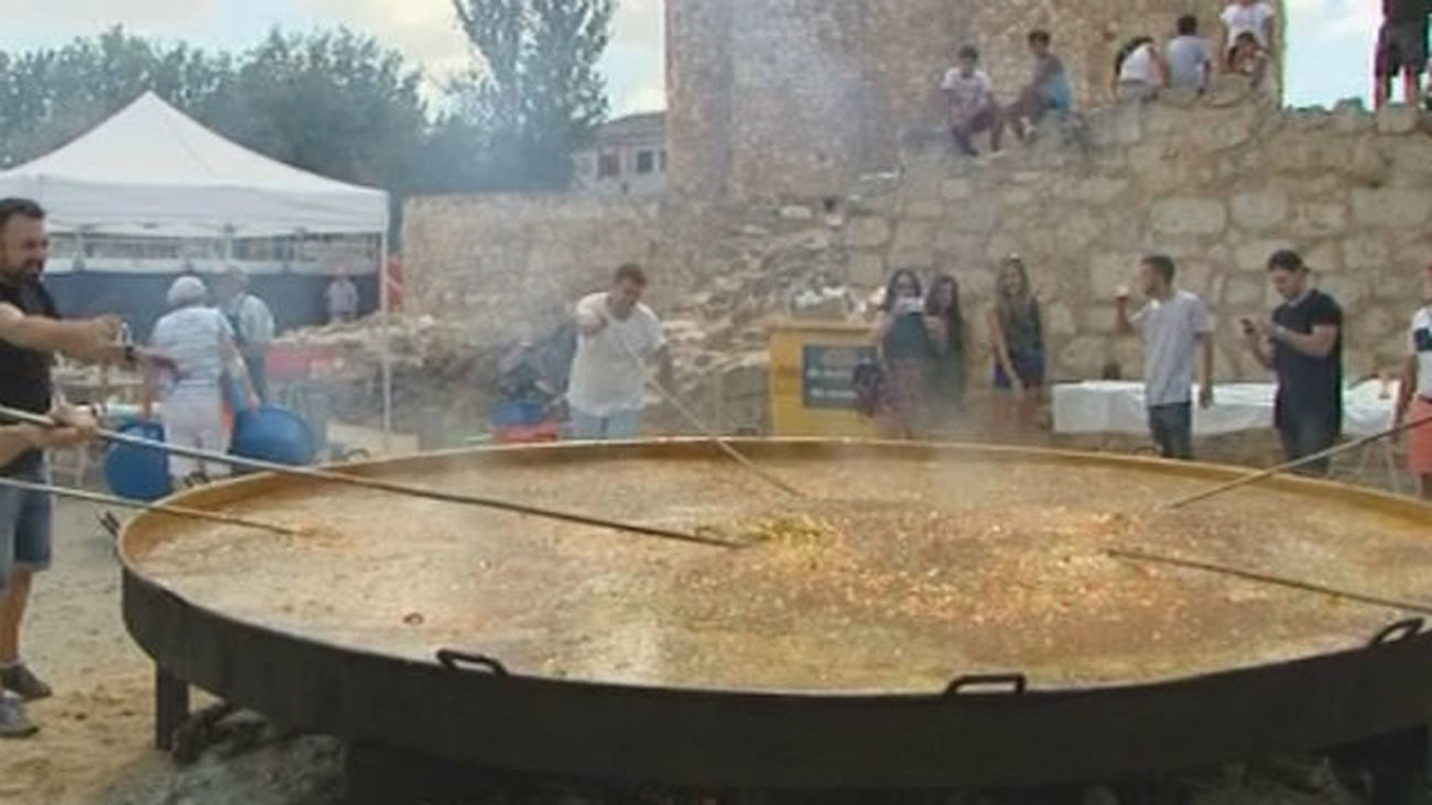 Una paella en Sanse con 530 años de historia y 500 comensales