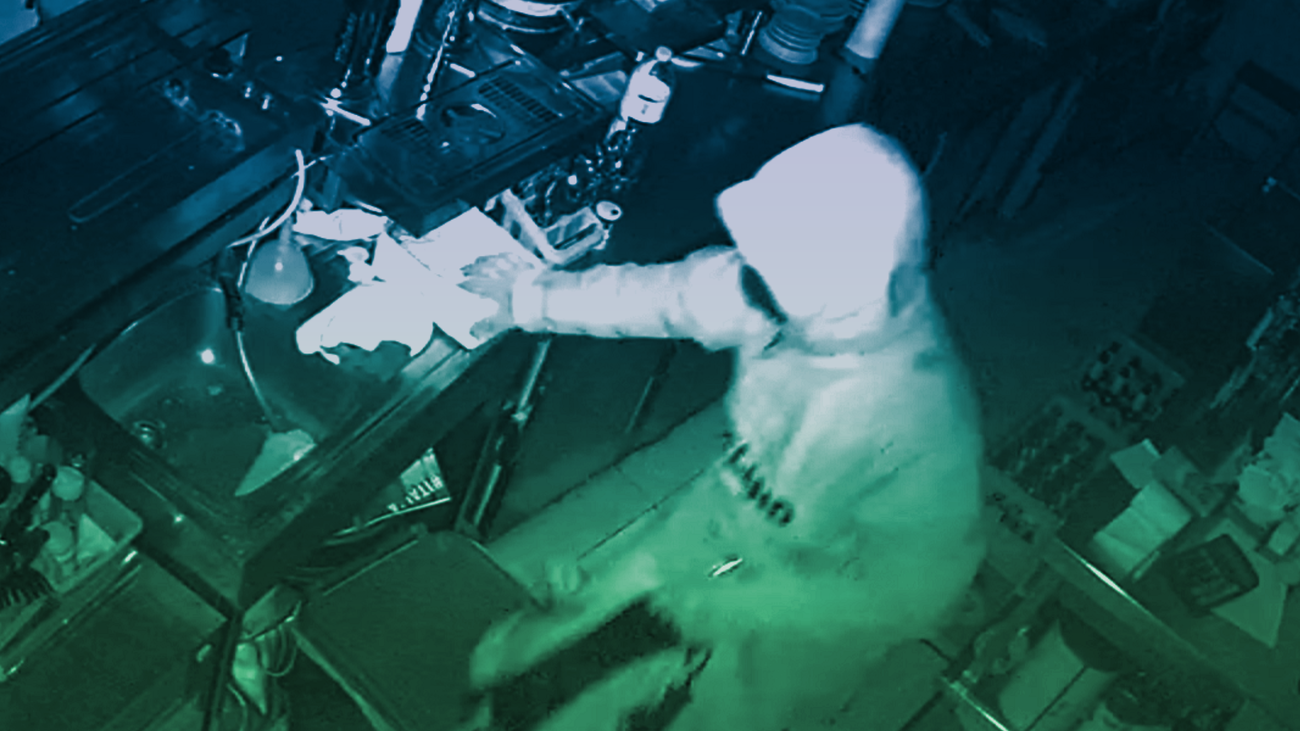 Vuelven a robar en un establecimiento de Vicálvaro, esta vez en un bar