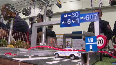 Así se preparan y forman los bomberos del Ayuntamiento de Madrid