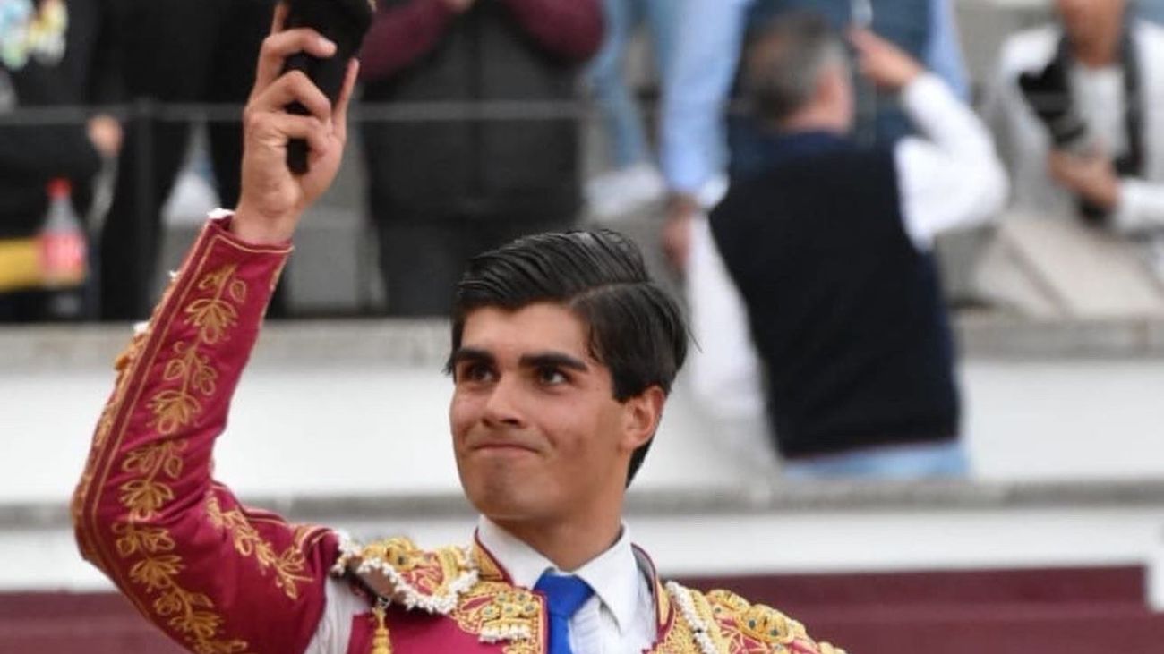 Francisco de Manuel y Ángel Sánchez cortan una oreja por coleta en San Martín de Valdeiglesias - 2ª Parte