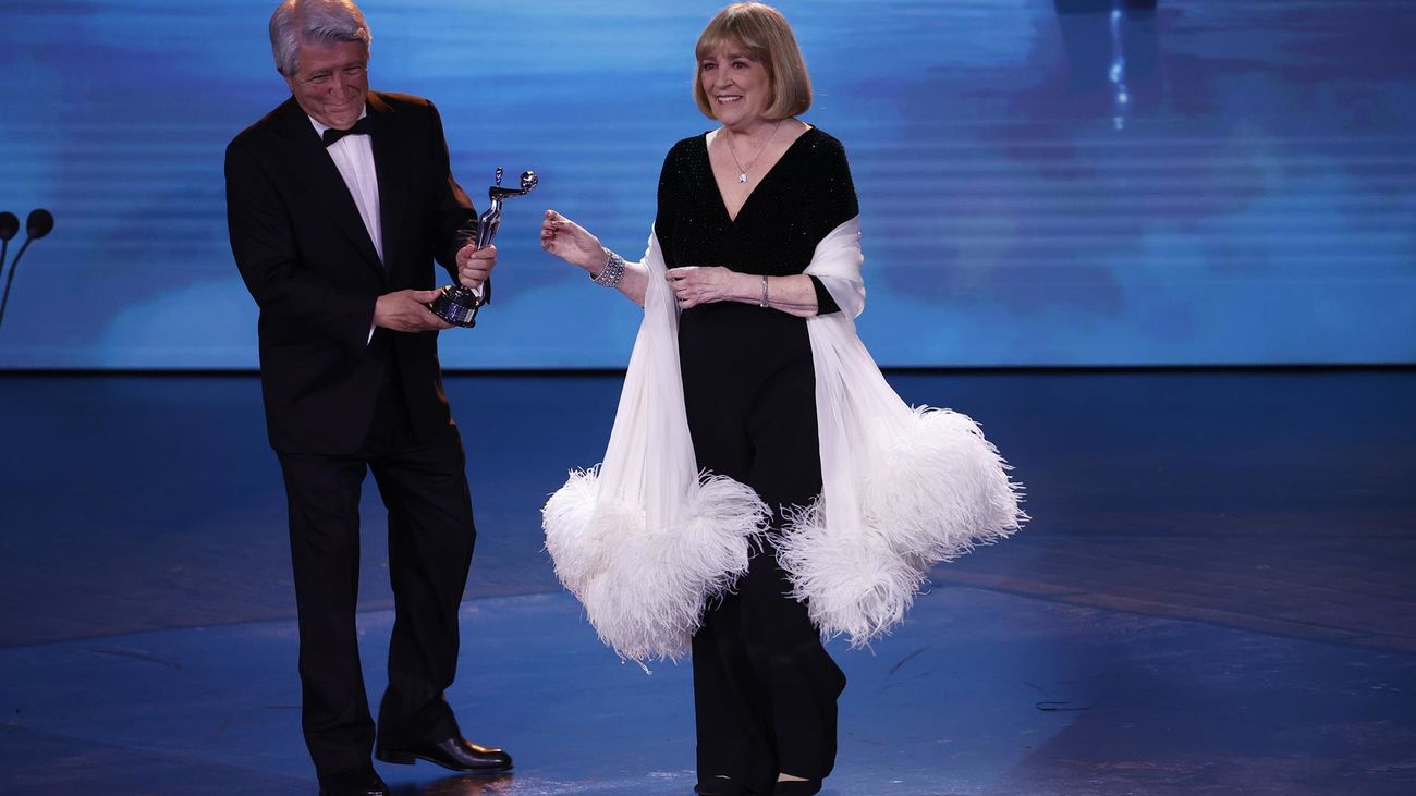 Carmen Maura, Javier Bardem y Blanca Portillo, triunfadores en los Premios Platino dados en Madrid