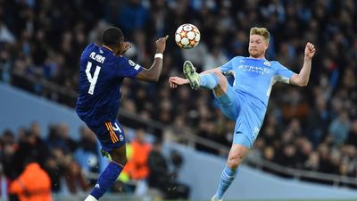 Alaba está casi descartado y Jovic se suma al reto de la remontada ante el City