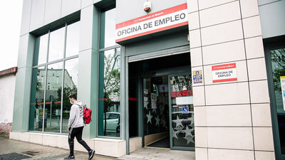 El paro cae un 3,22% en abril en Madrid, con cerca de 11.000 desempleados menos