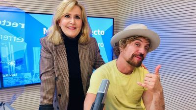 'Guerra de besos' contra todos los males de la mano de Macaco