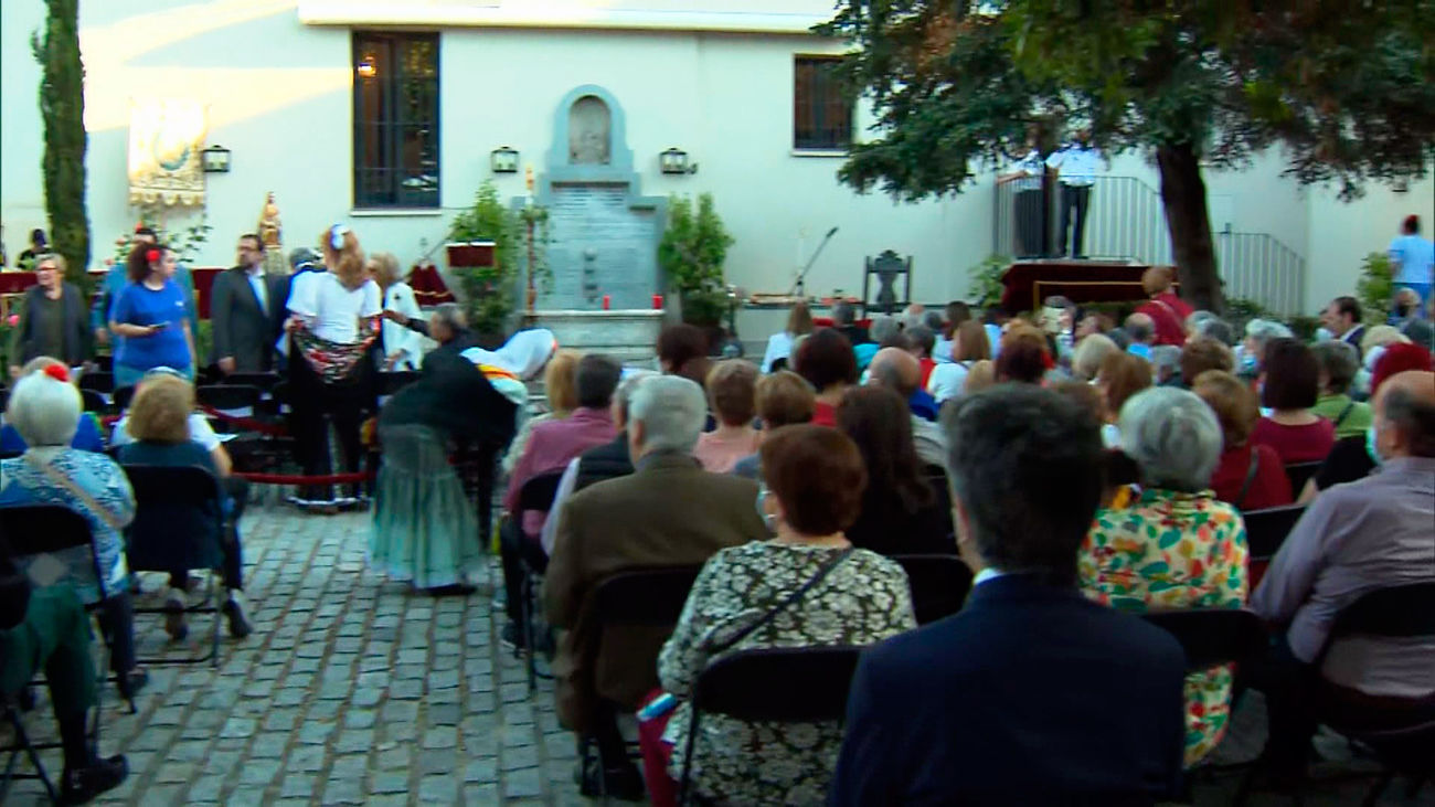 Así ha sido la bendición del agua de la fuente de San Isidro
