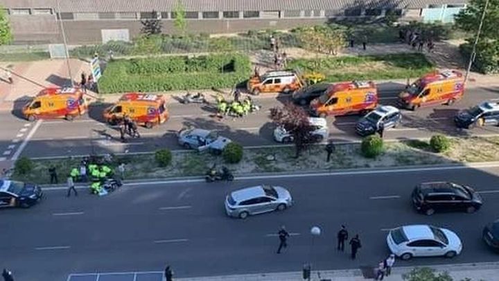 Importante accidente de tráfico en Sanchinarro / Foto de una vecina de la zona (Asociación Vecinal de Sanchinarro)