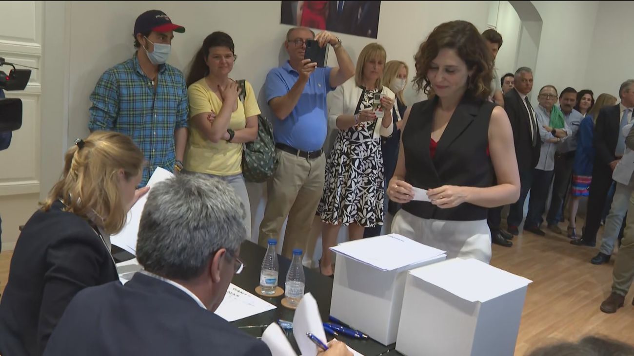 Ayuso: "Tenemos que ser un proyecto reconocible para todos los ciudadanos"