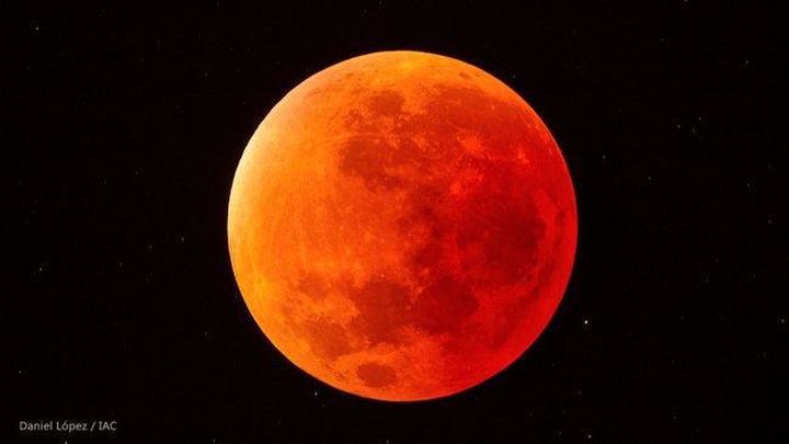 Luna 'roja' durante un eclipse / DANIEL LÓPEZ / IAC