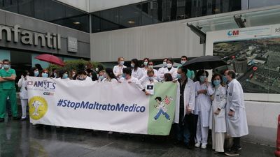 Médicos especialistas de Madrid en huelga:  "Queremos que solucionen la temporalidad"
