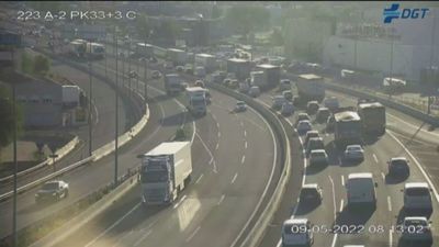 Hora punta de lunes complicada en las carreteras de Madrid, sobre todo en la A-6