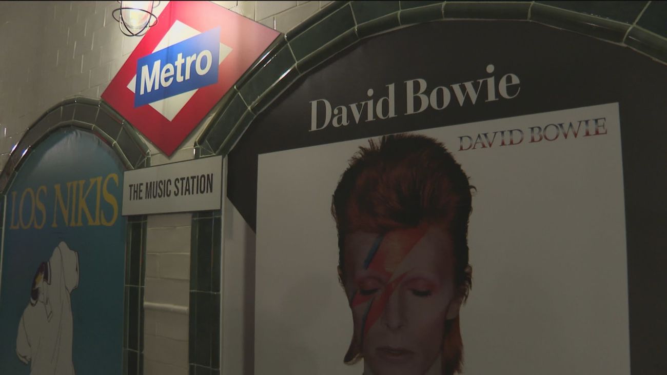 Warner transforma la estación de Príncipe Pío en el ‘Disneyland de la música’