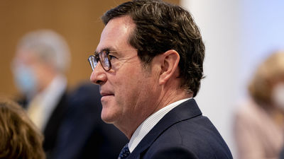 Garamendi advierte de que "no es prudente inflacionar los salarios" en la negociación colectiva