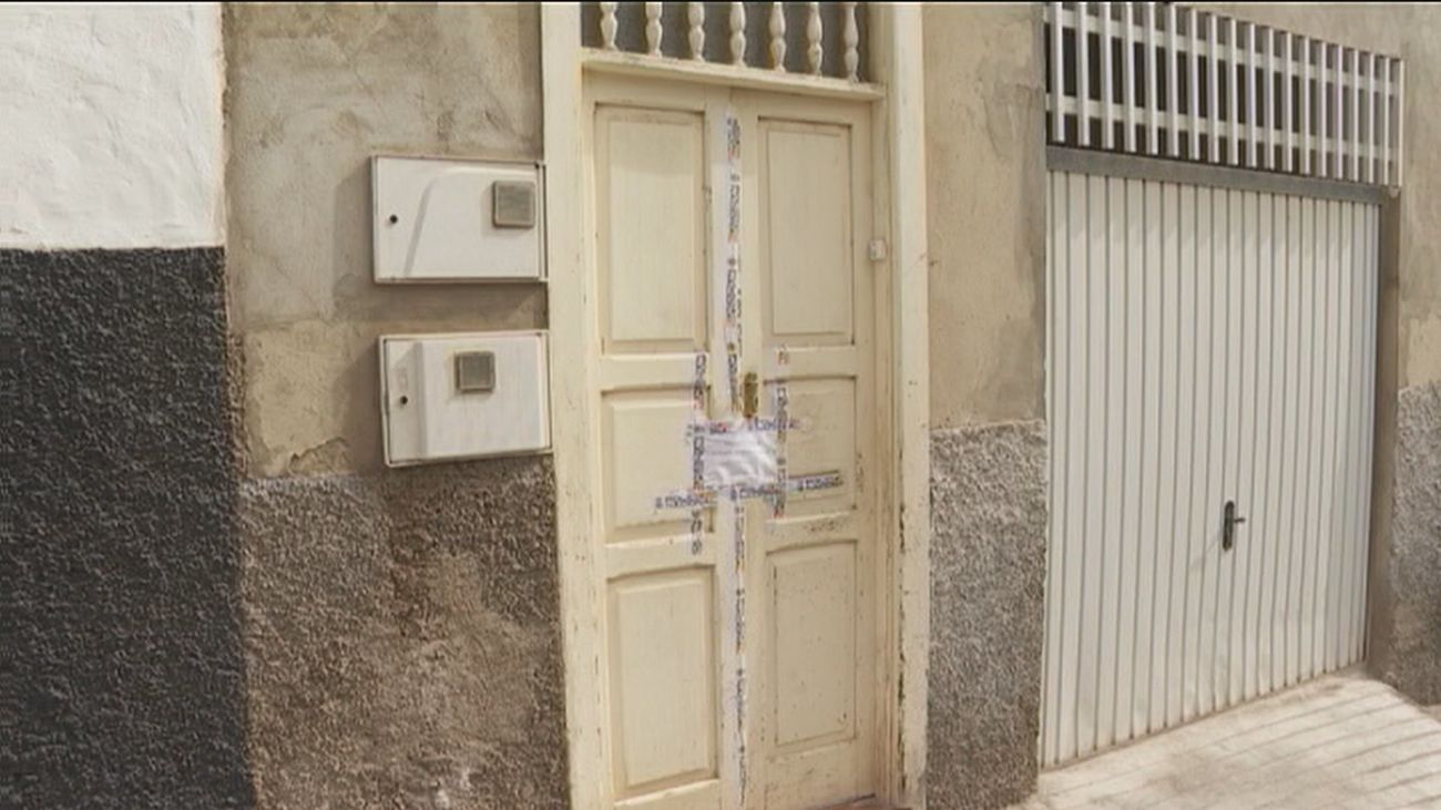 Un hombre mata a golpes a su tía de 90 años  y la intenta quemar en un horno en San Roque