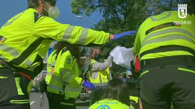 Herido muy grave un motorista de 64 años al colisionar contra una furgoneta en la A2