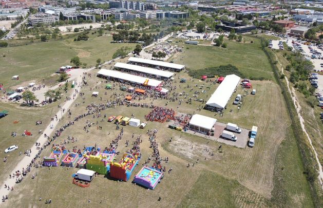 Imagen captada por el dron durante la celebración de las actividades festivas en Sanse / AYTO SAN SEBASTIÁN DE LOS REYES