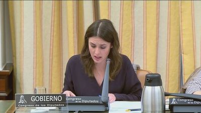 Hacienda veta la bajada del IVA a los productos menstruales de las mujeres y la aplaza a los Presupuestos Generales