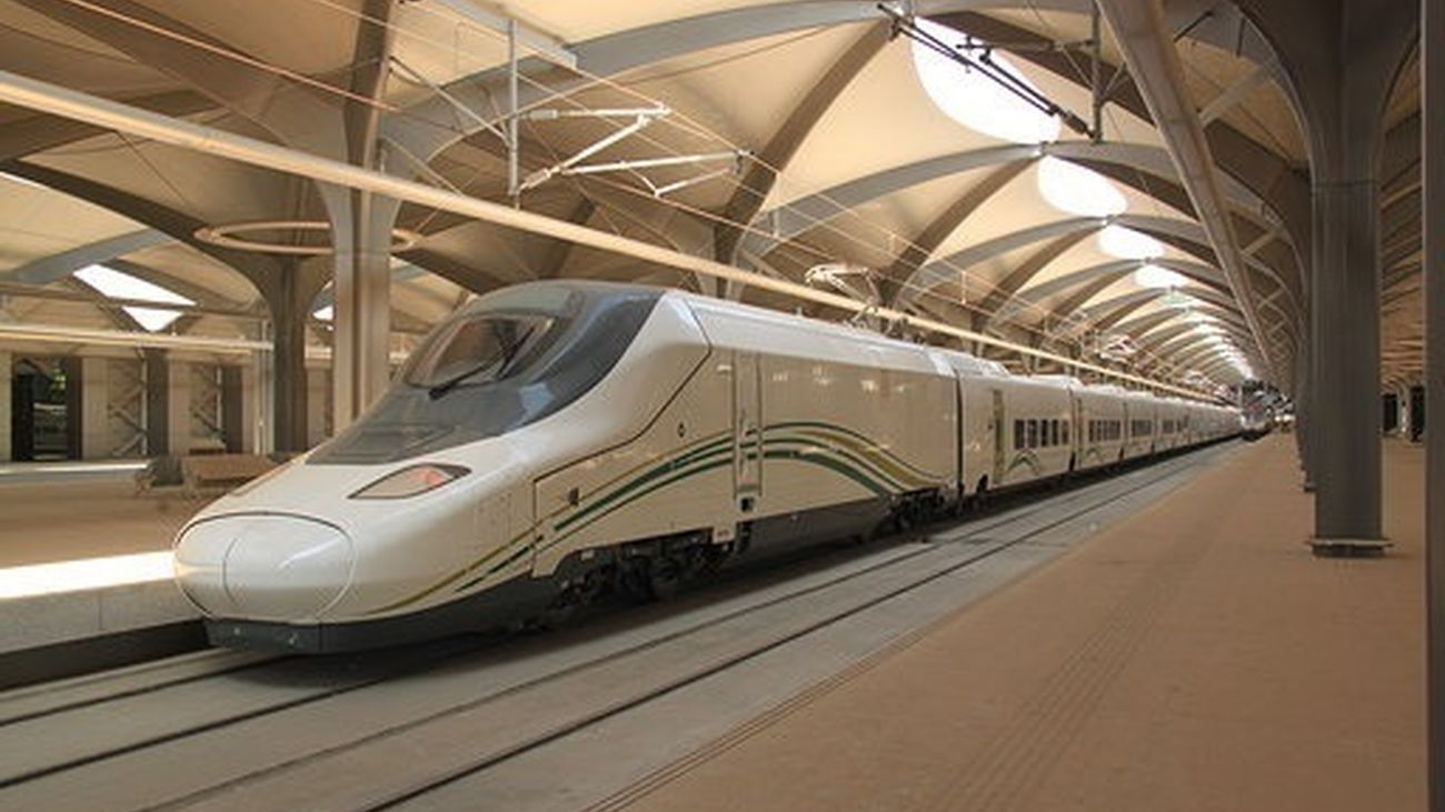 Anticorrupción archiva la investEl AVE a la Mecaigación por el pago  de comisiones en el AVE a La Meca al no ver delito