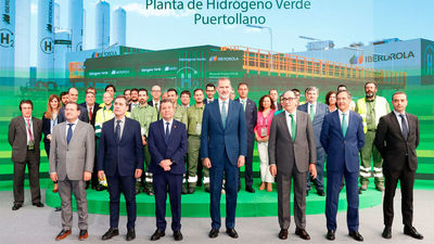 El rey estrena en Puertollano la mayor planta industrial de hidrógeno verde