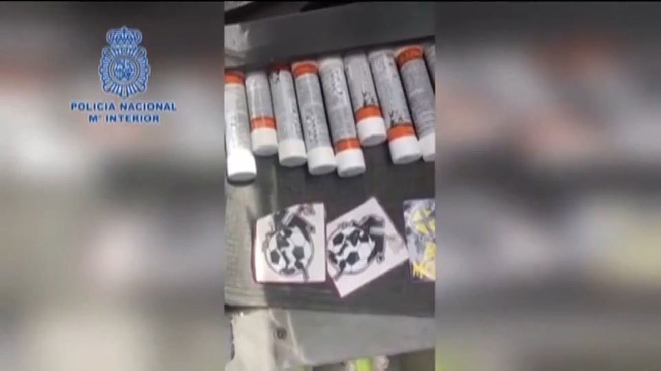 Identificados 59 ultras del Sevilla con palos, petardos y piedras antes de jugar contra el Atleti