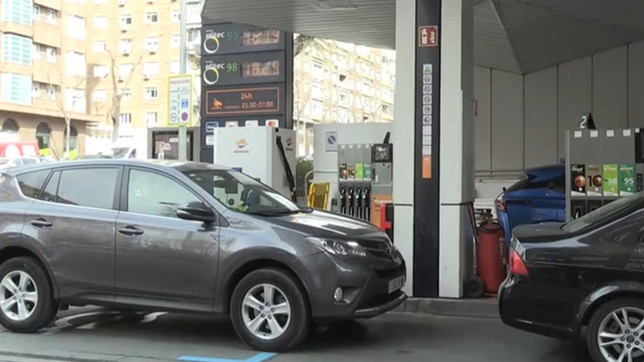 El precio medio del diésel en España supera por primera vez al de la UE