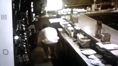 Roban en un bar de Getafe a plena luz del día y a hurtadillas del camarero