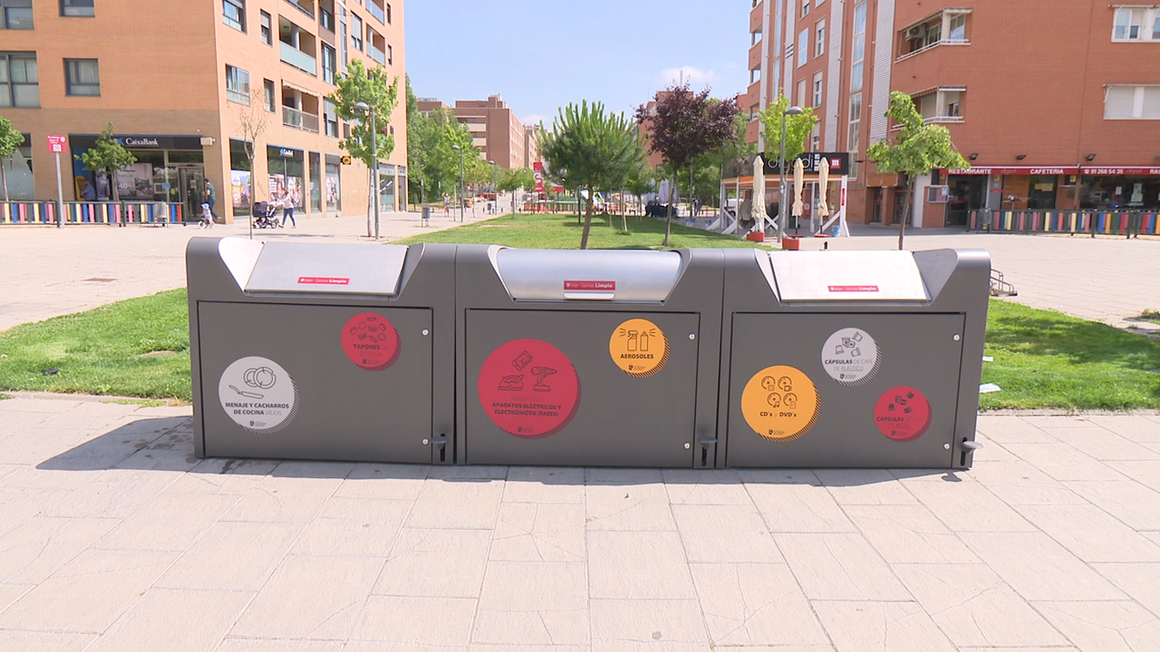 Un embudo para incentivar el reciclaje de aceite doméstico en Sanse