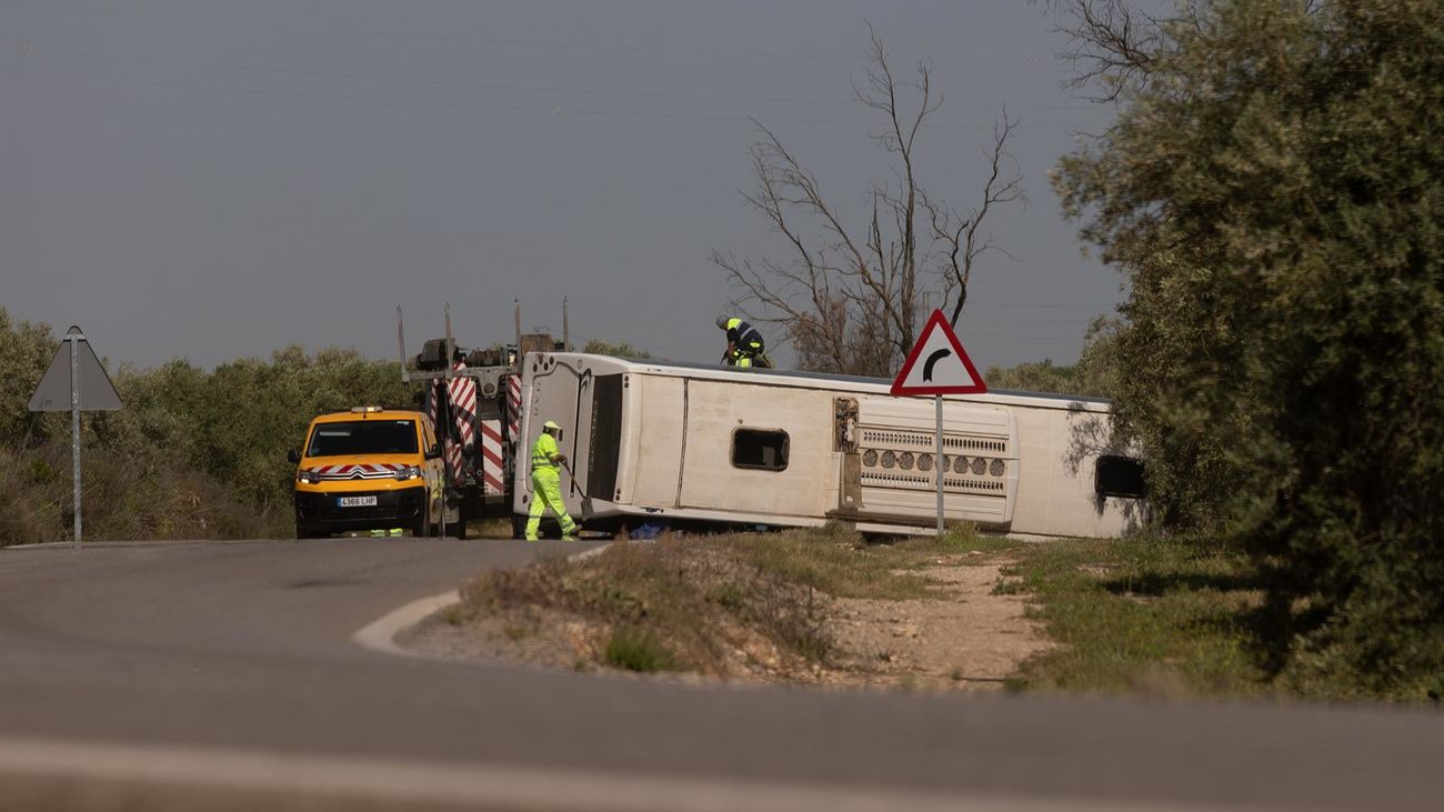 Accidente de un autocar en Pedrera (Sevilla)