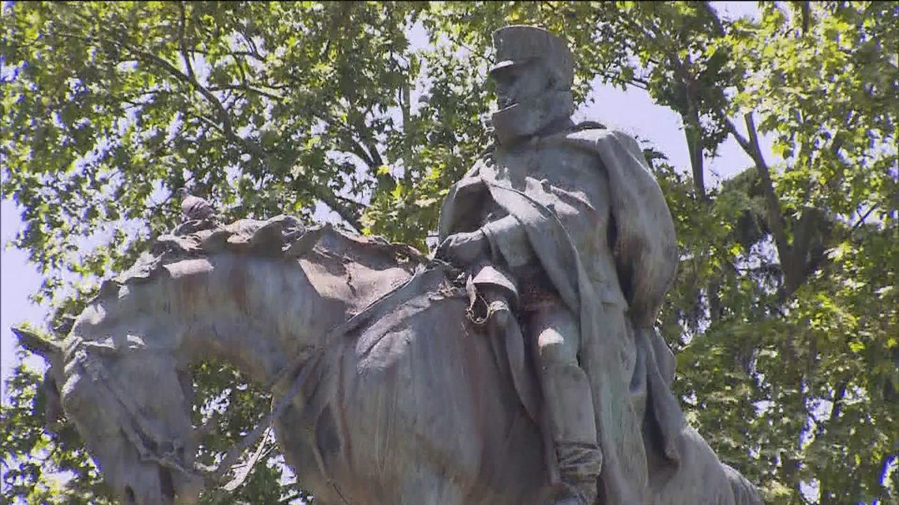 La estatua del general Martinez Campos, en El Retiro, será restaurada