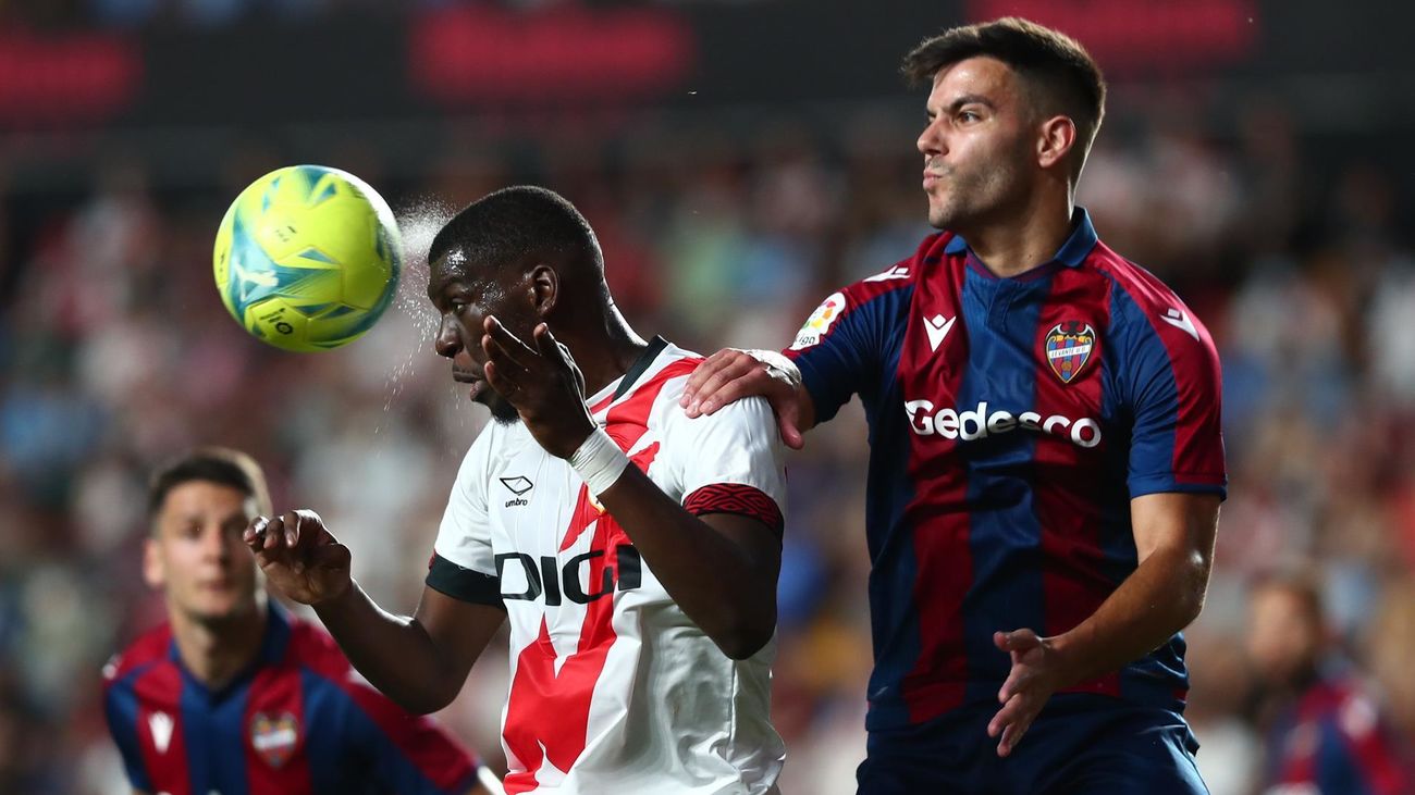 2-4. El Rayo echa el cierre a la temporada con otra goleada encajada