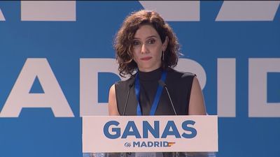 Ayuso desea "lo mejor" al Rey emérito y ve necesario "respaldar" el reinado de Felipe VI