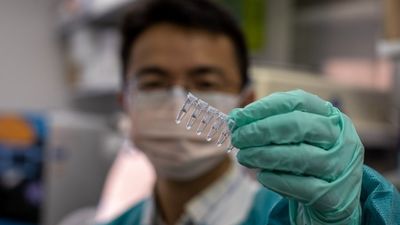 La nueva oleada covid empeora los hospitales a las puertas de las vacaciones