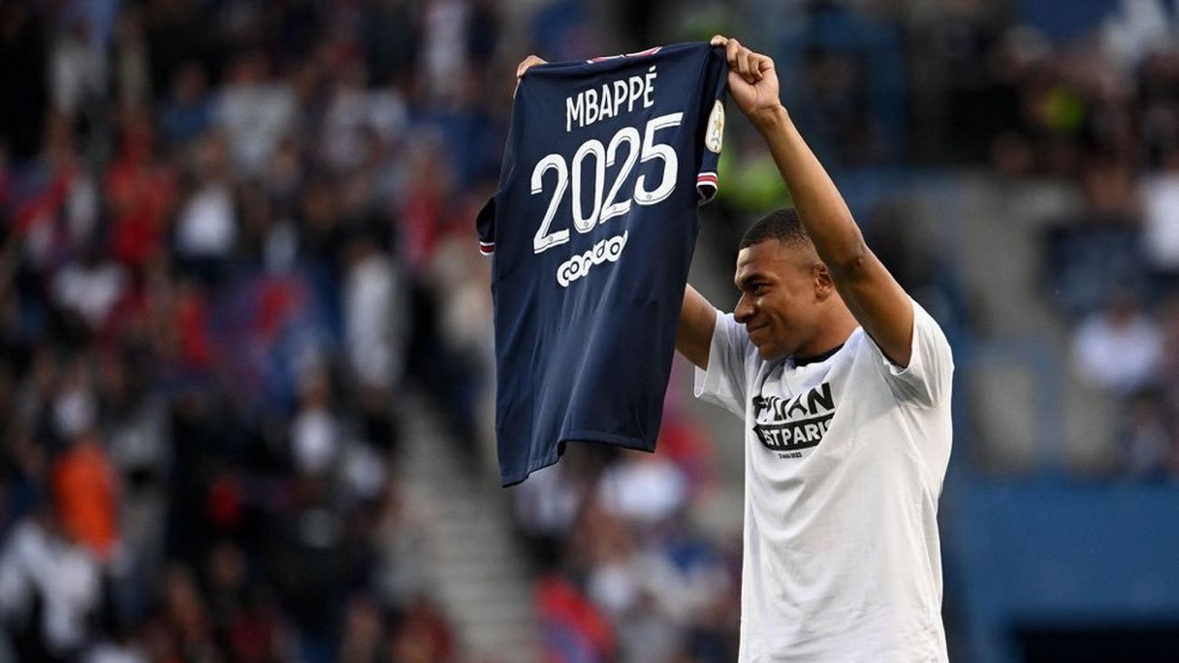 Giro de 180 grados: ¡Mbappe se queda en el PSG!