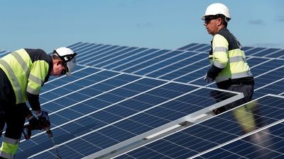 Madrid se apoya en el Sol para crecer y reducir su huella de carbono