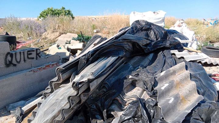 Vertido de amianto en un paraje natural de Alcorcón / ECOLOGISTAS EN ACCIÓN