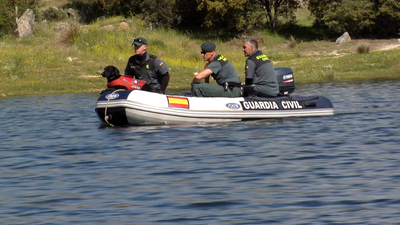 Olfatos caninos de la Guardia Civil capaces de localizar cadáveres en las profundidades marinas