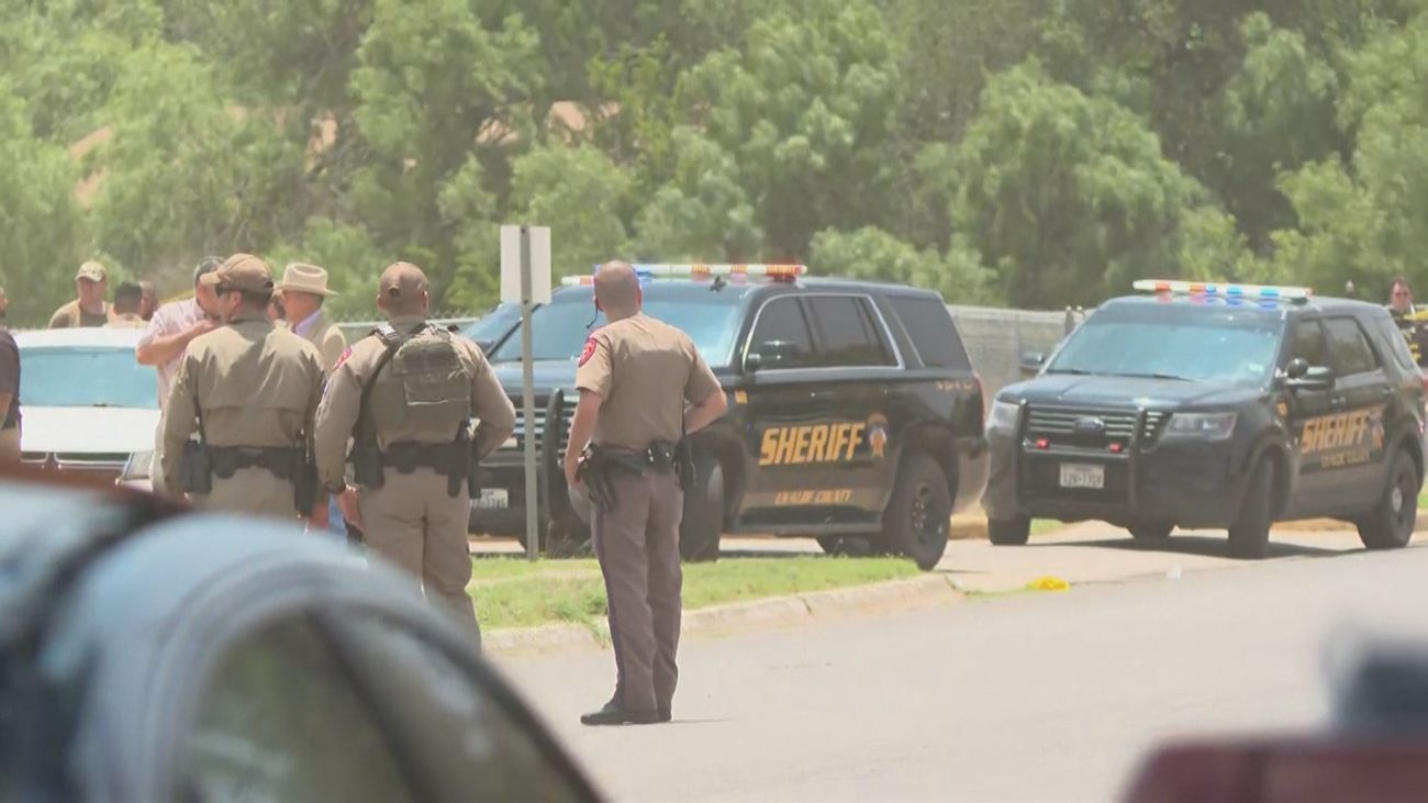 Al menos 14 niños muertos en un tiroteo en una escuela de Texas, EEUU