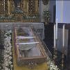 Largas colas para ver el cuerpo incorrupto de San Isidro
