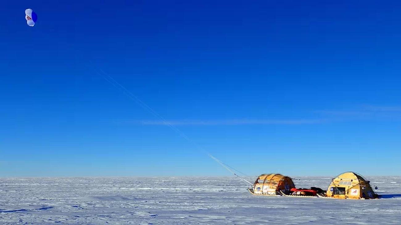 El 'trineo de viento' impulsado por una de las cometas