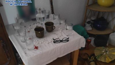 Detenida por amenazar de muerte a su nuera y nietos en un ritual satánico en su casa de Chamberí