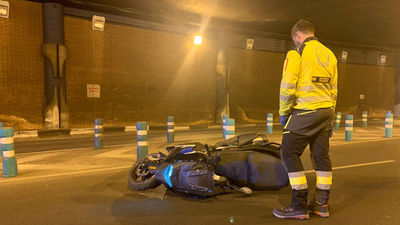 Muere un motorista de 27 años tras impactar contra el muro del túnel de María de Molina