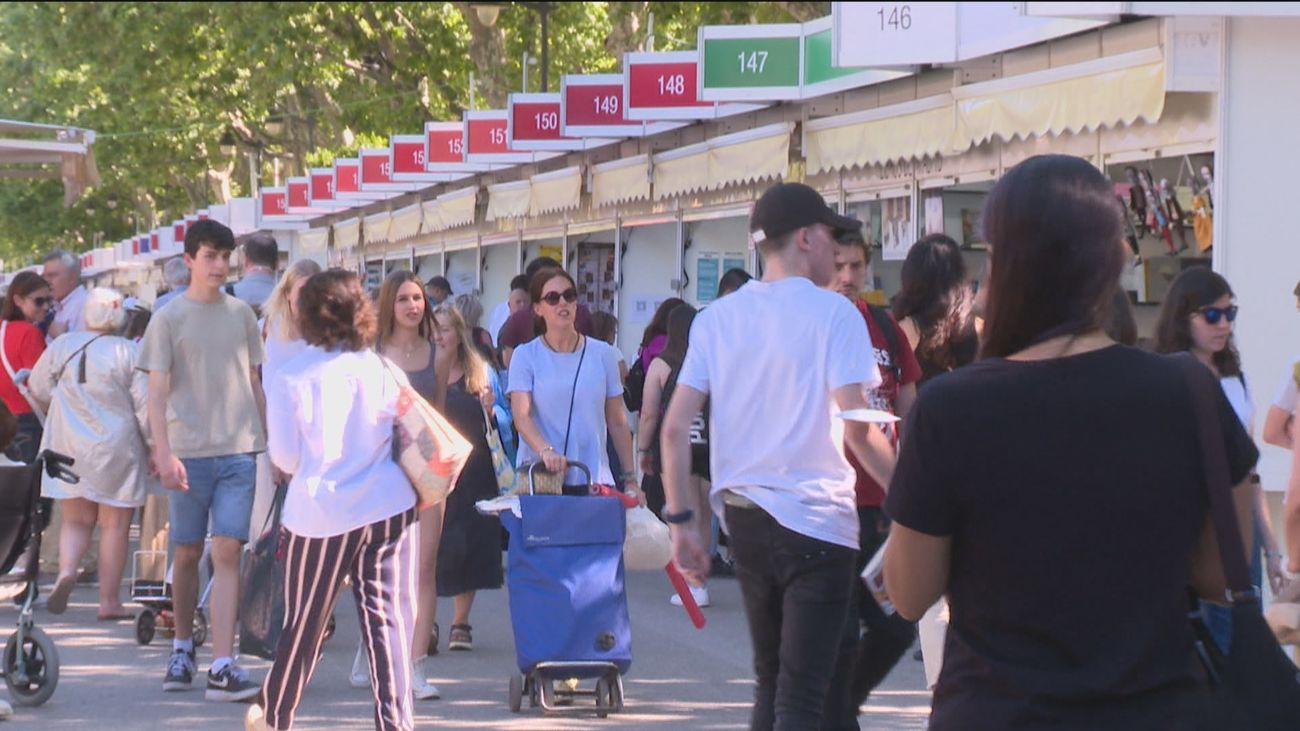 Constantino Mediavilla en COM PERMISO con Antonio Castro y Pedro Montoliú
