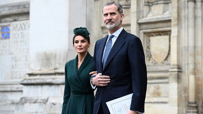 Un botijo y una pandereta, entre los regalos al rey en 2021