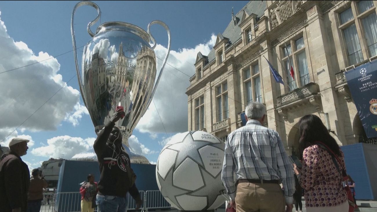 Fiesta del fútbol en un París blindado, 6.800 policías velarán por la seguridad