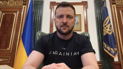 Zelenski acusa a Rusia de "Estado terrorista" tras 94 días de invasión